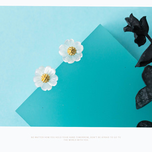 S925 дрожалка гвоздь женщина корейский моды сладкий оболочка цветы золотой цветок Тычинка серьги пять лепестков аксессуары E8850